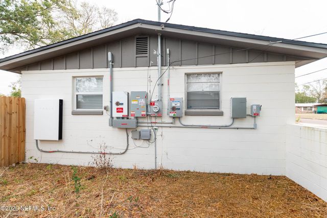 7303 SANDHURST Road S, Jacksonville, FL 32277