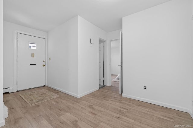 125 N Washington Avenue 1, Hartsdale, NY 10530