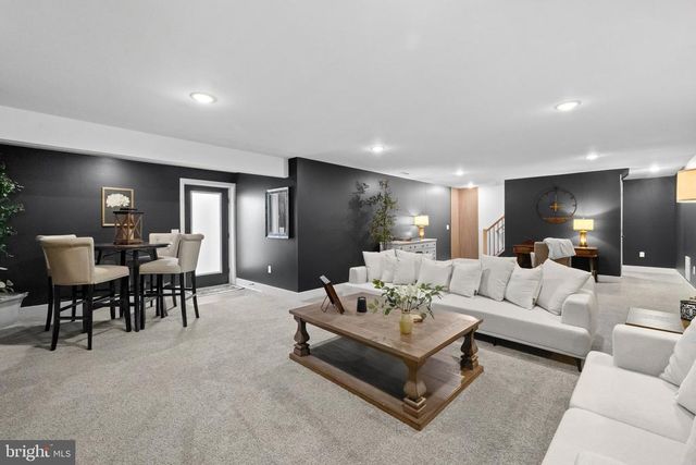 3283 FLAT RUN RD, Locust Grove, VA 22508