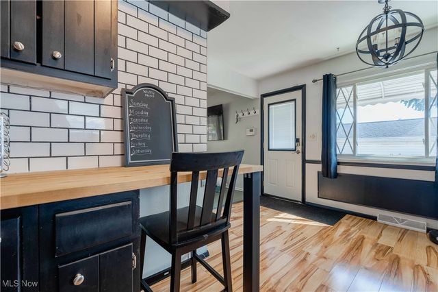 2836 Unclmorse Avenue, Akron, OH 44314