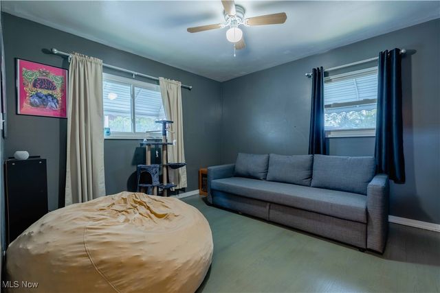 2836 Unclmorse Avenue, Akron, OH 44314