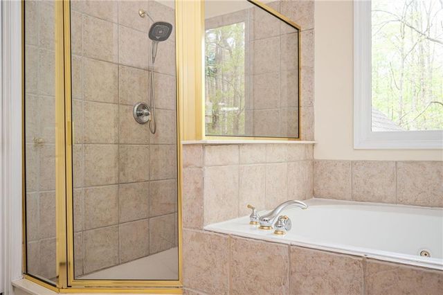 1050 Longpointe Pass, Alpharetta, GA 30005