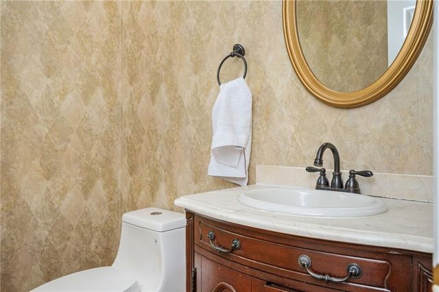 1050 Longpointe Pass, Alpharetta, GA 30005