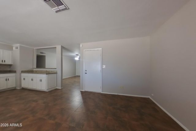 9426 N 16TH Street, Phoenix, AZ 85020