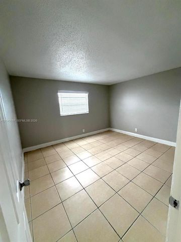 2111 NW 55th Ave 211, Lauderhill, FL 33313