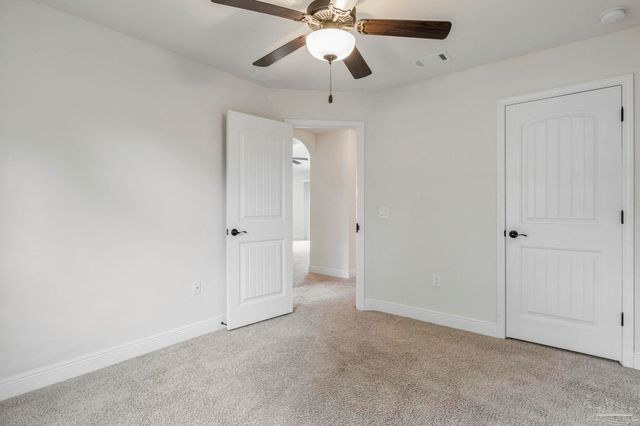 5709 Mill Stream Way, Pace, FL 32571