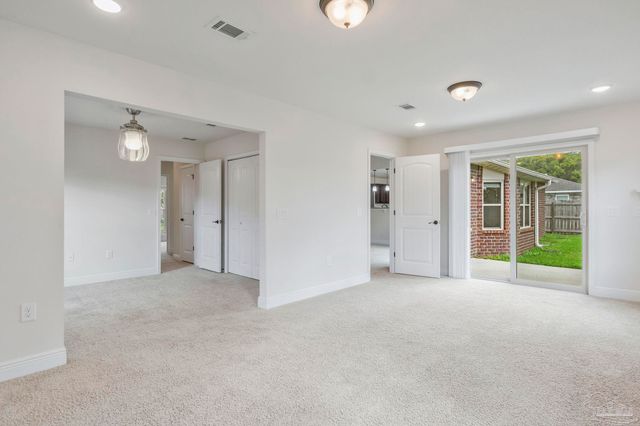 5709 Mill Stream Way, Pace, FL 32571