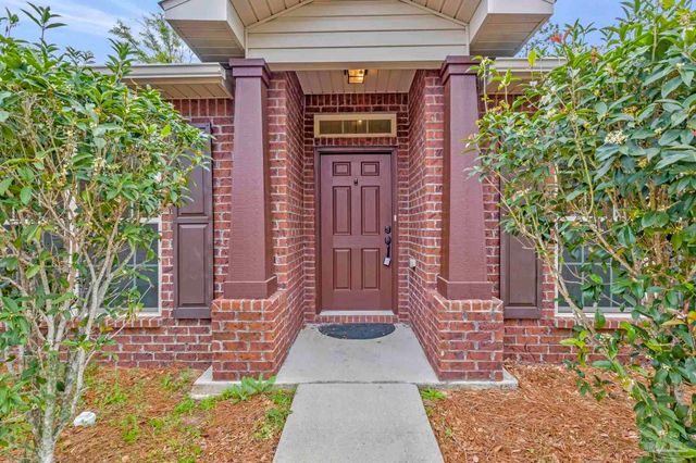 5709 Mill Stream Way, Pace, FL 32571