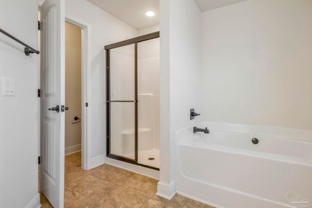 5709 Mill Stream Way, Pace, FL 32571