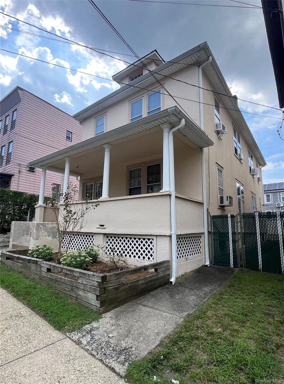 67 Crescent Place, Yonkers, NY 10704 — photo 3