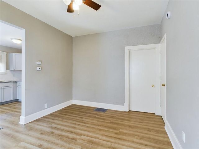 301 Lawndale Avenue, Kansas City, MO 64123