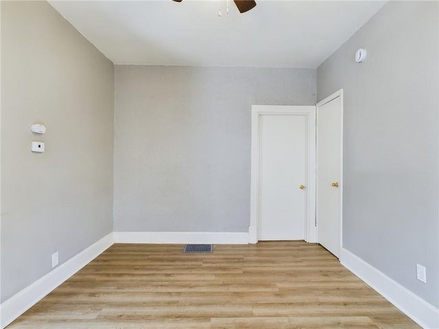 301 Lawndale Avenue, Kansas City, MO 64123