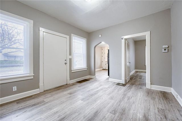 301 Lawndale Avenue, Kansas City, MO 64123