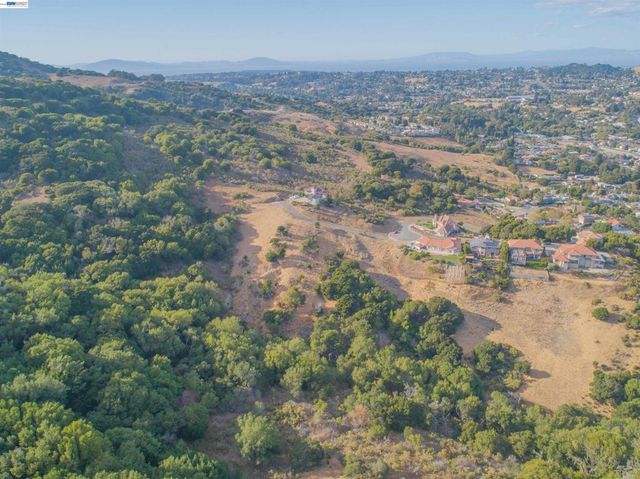 Knobcone Ct, Richmond, CA 94803