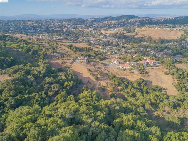 Knobcone Ct, Richmond, CA 94803