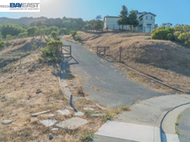 Knobcone Ct, Richmond, CA 94803