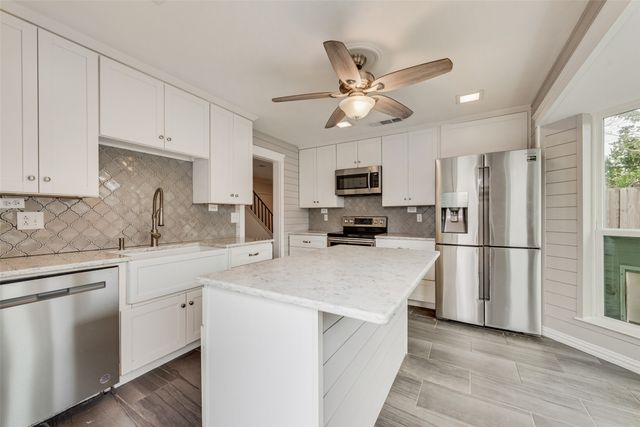 2736 E Wentwood Drive, Carrollton, TX 75007