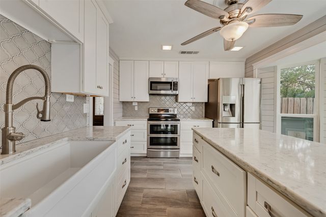 2736 E Wentwood Drive, Carrollton, TX 75007