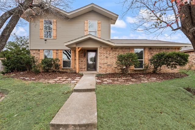 2736 E Wentwood Drive, Carrollton, TX 75007