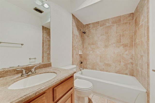 2736 E Wentwood Drive, Carrollton, TX 75007