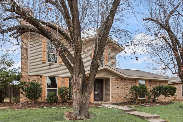 2736 E Wentwood Drive, Carrollton, TX 75007