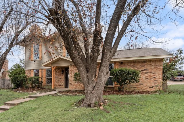 2736 E Wentwood Drive, Carrollton, TX 75007