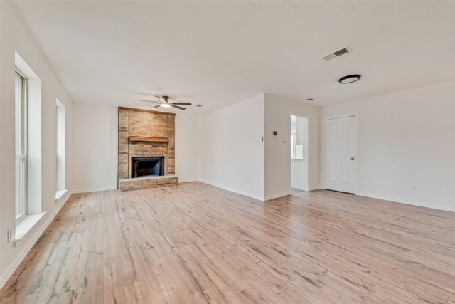 2736 E Wentwood Drive, Carrollton, TX 75007