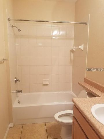 10205 COURTNEY PALMS BOULEVARD 303, Tampa, FL 33619
