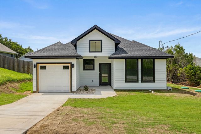 904 Ports O Call Drive, Granbury, TX 76048