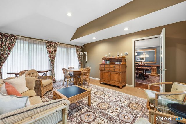 38 Cary Lane 38, Bloomfield, CT 06002