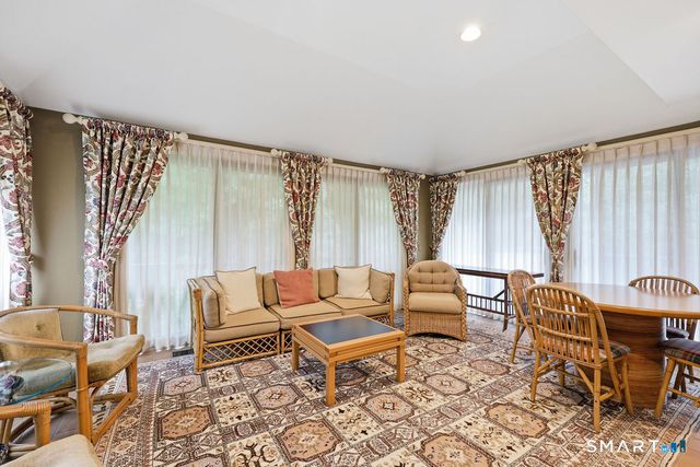 38 Cary Lane 38, Bloomfield, CT 06002