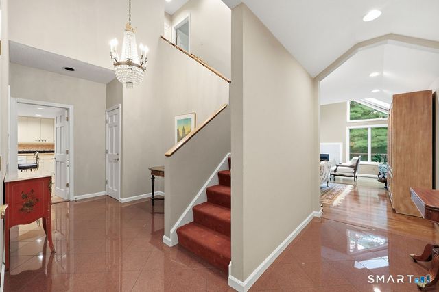38 Cary Lane 38, Bloomfield, CT 06002