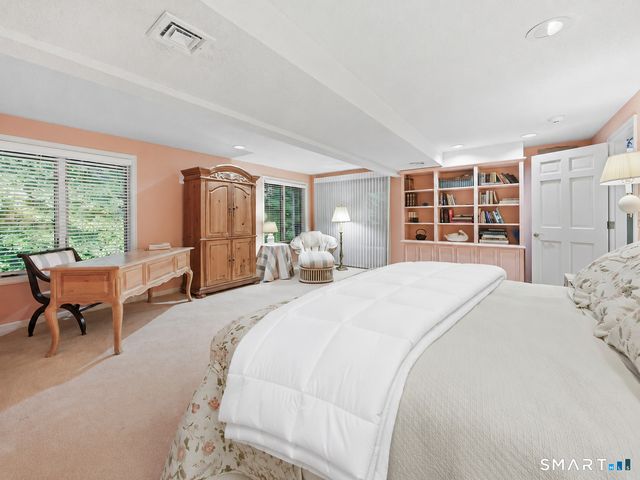 38 Cary Lane 38, Bloomfield, CT 06002