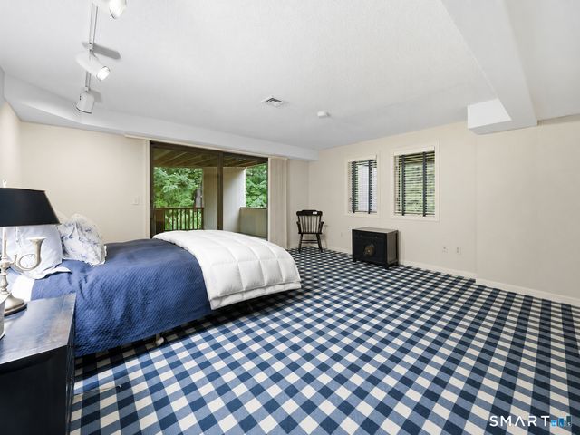 38 Cary Lane 38, Bloomfield, CT 06002