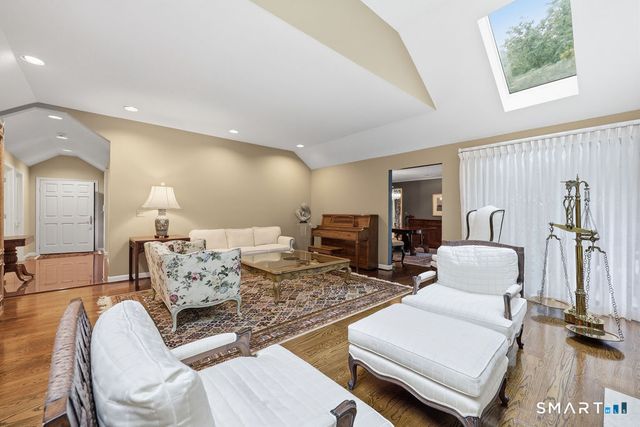 38 Cary Lane 38, Bloomfield, CT 06002