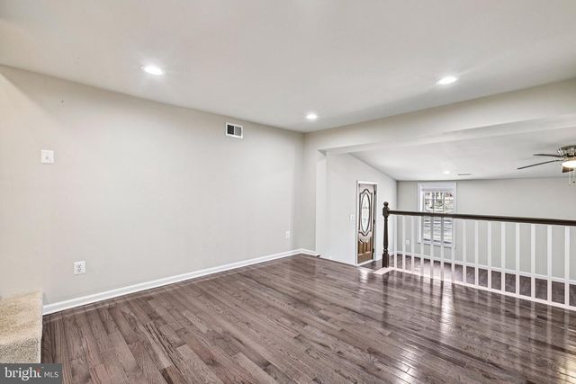 72 HILLCREST DR, Stafford, VA 22556