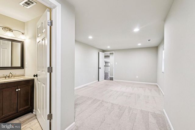 72 HILLCREST DR, Stafford, VA 22556