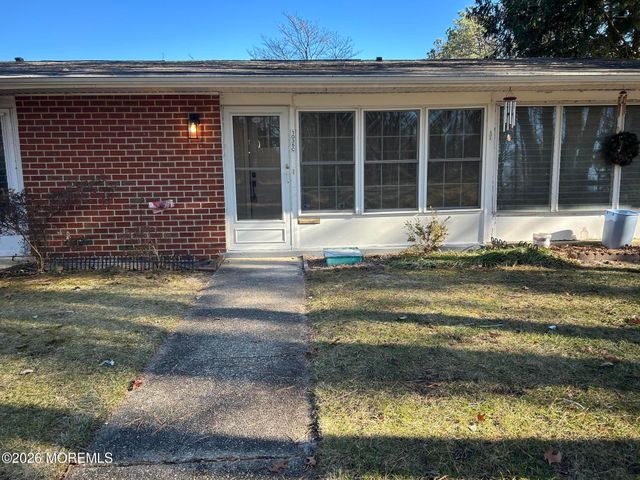 1035C Aberdeen Drive, Lakewood, NJ 08701