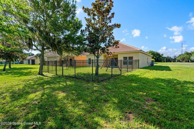 4366 Fitzroy Reef Drive, Mims, FL 32754