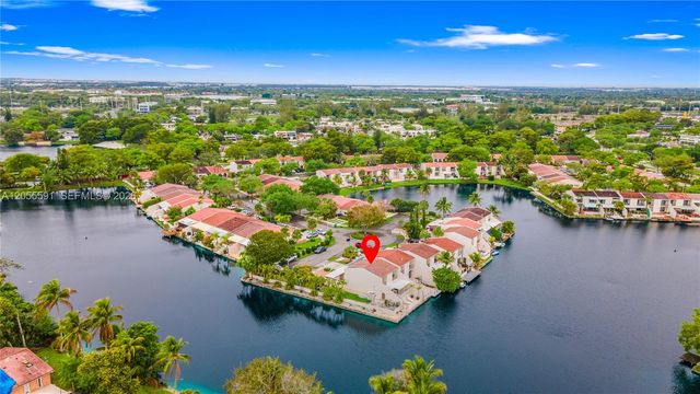 7282 Jacaranda Ln, Miami Lakes, FL 33014