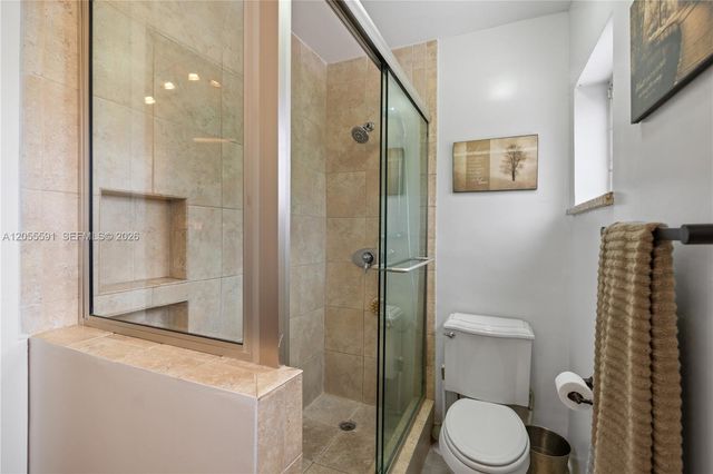 7282 Jacaranda Ln, Miami Lakes, FL 33014