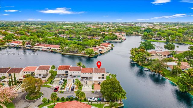 7282 Jacaranda Ln, Miami Lakes, FL 33014