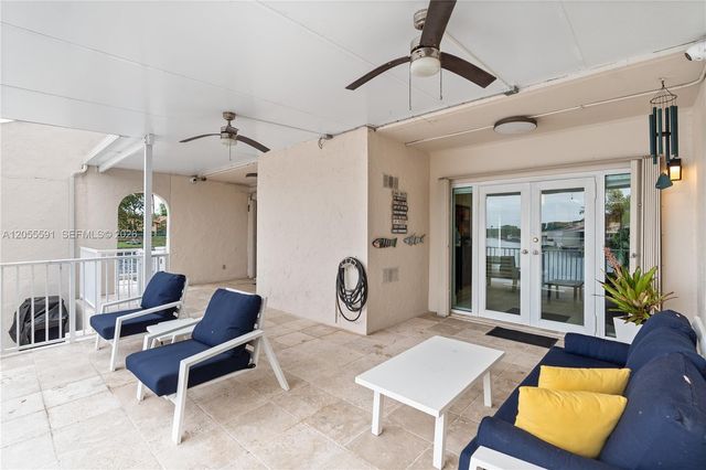 7282 Jacaranda Ln, Miami Lakes, FL 33014