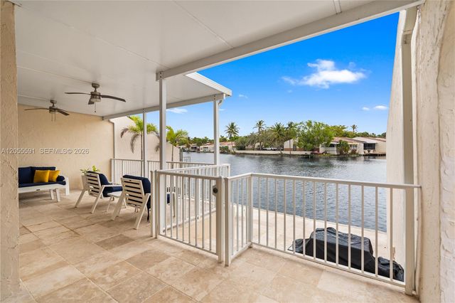7282 Jacaranda Ln, Miami Lakes, FL 33014
