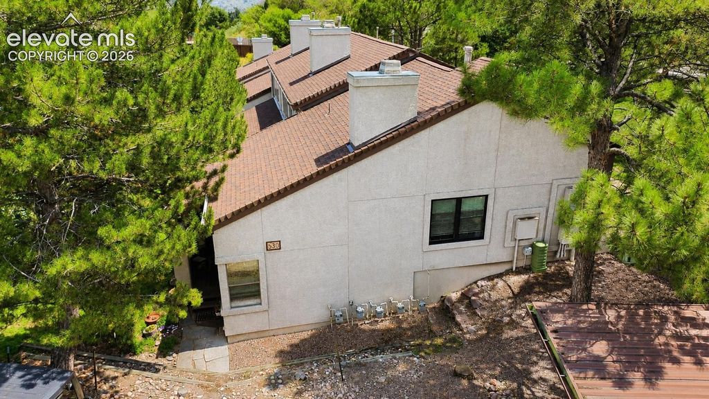 530 Autumn Crest Circle A, Colorado Springs, CO 80919 — photo 2