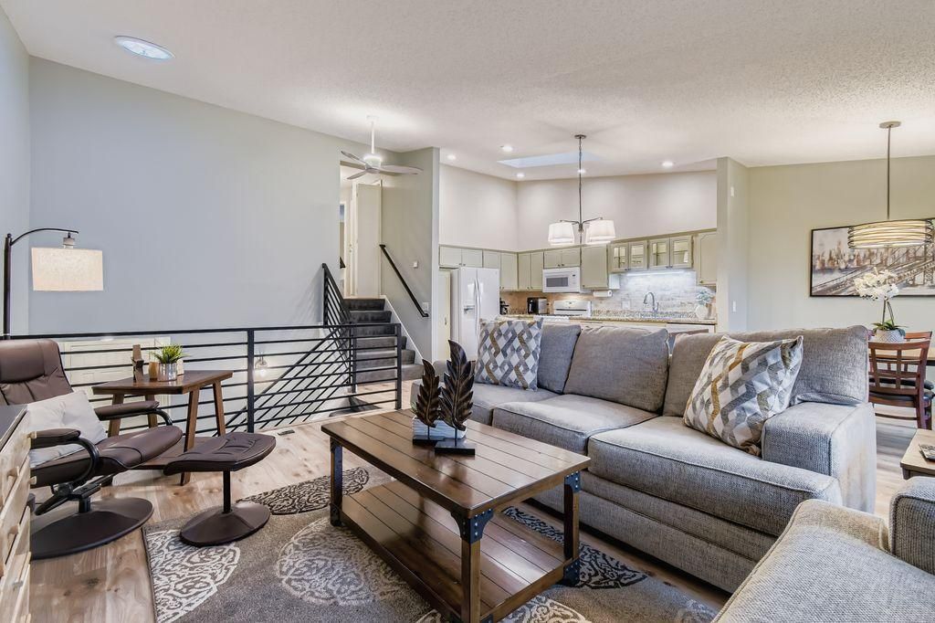 2422 County Road D W 2, Roseville, MN 55112