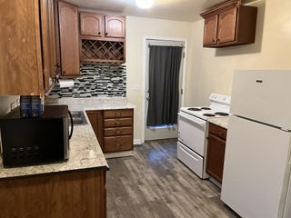 906 Goodbar Dr, Nashville, TN 37217