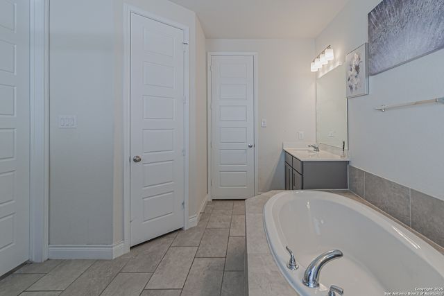938 Quemada, San Antonio, TX 78245