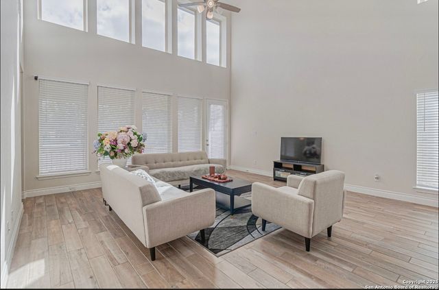 938 Quemada, San Antonio, TX 78245