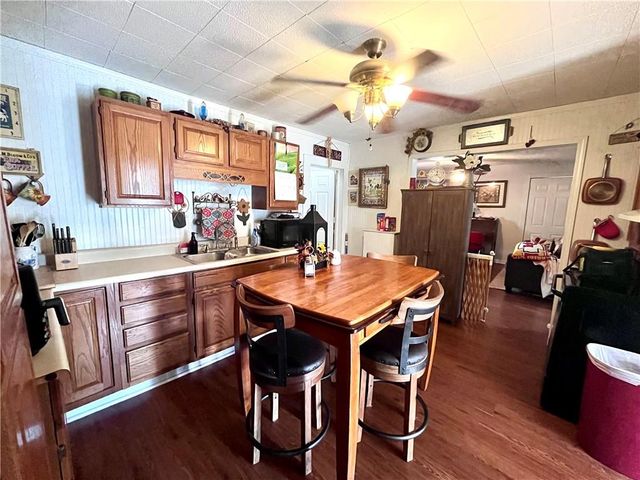 706 S Butler Drive, Harrisonville, MO 64701